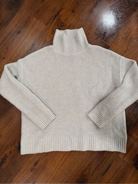 Magaschoni Cashmere Wool blend women's turtleneck sweater Sz Large cream color